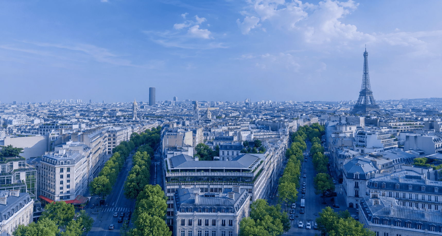Vue aérienne Paris 1er arrondissement — Tour Eiffel et Haussmann